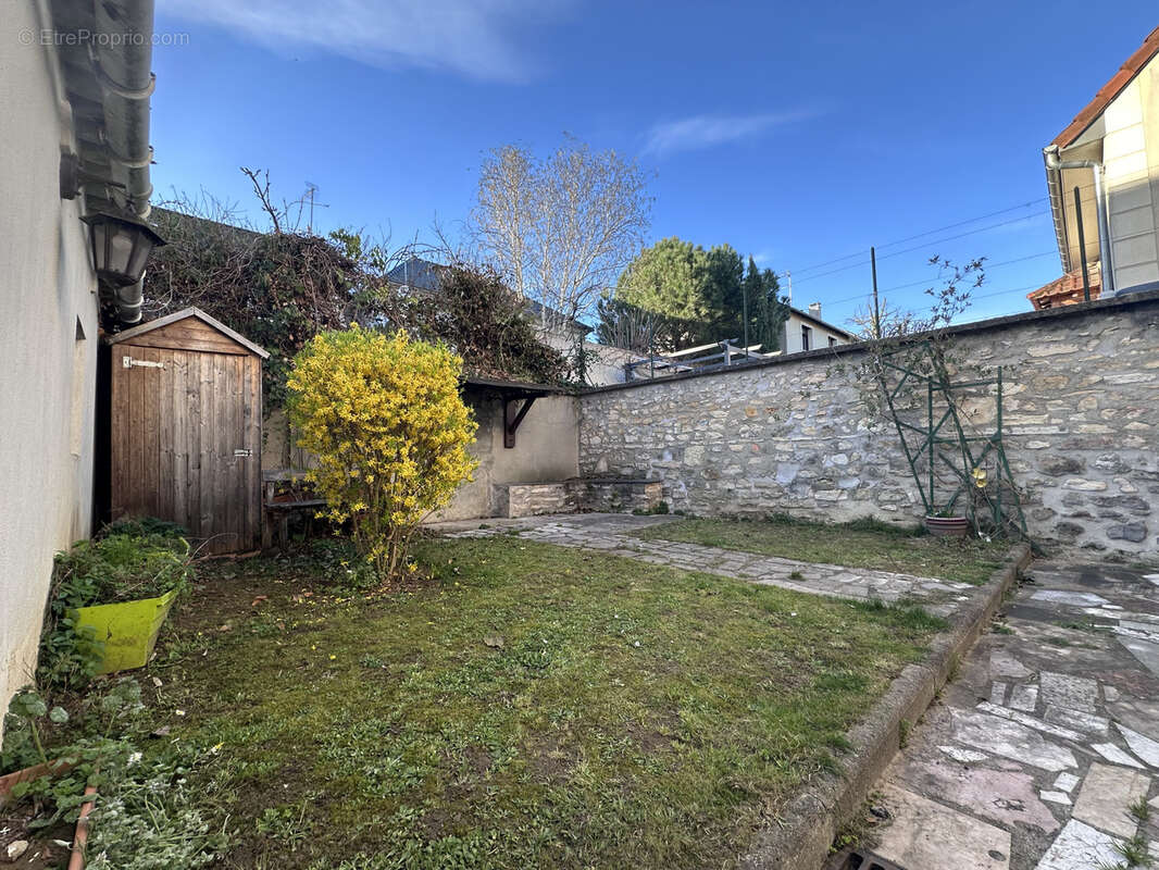 Maison à SAINT-MAUR-DES-FOSSES