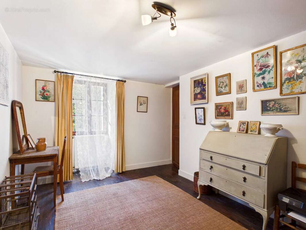 Maison à BOUTEILLES-SAINT-SEBASTIEN