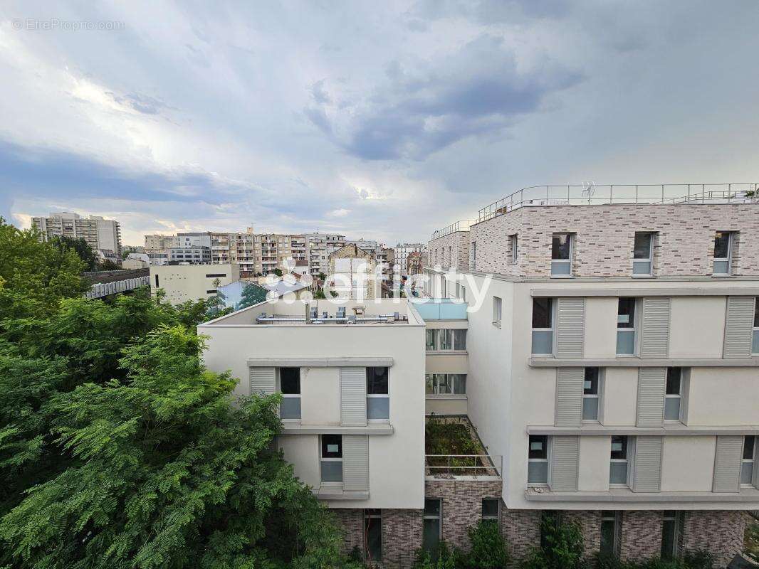 Appartement à GENNEVILLIERS