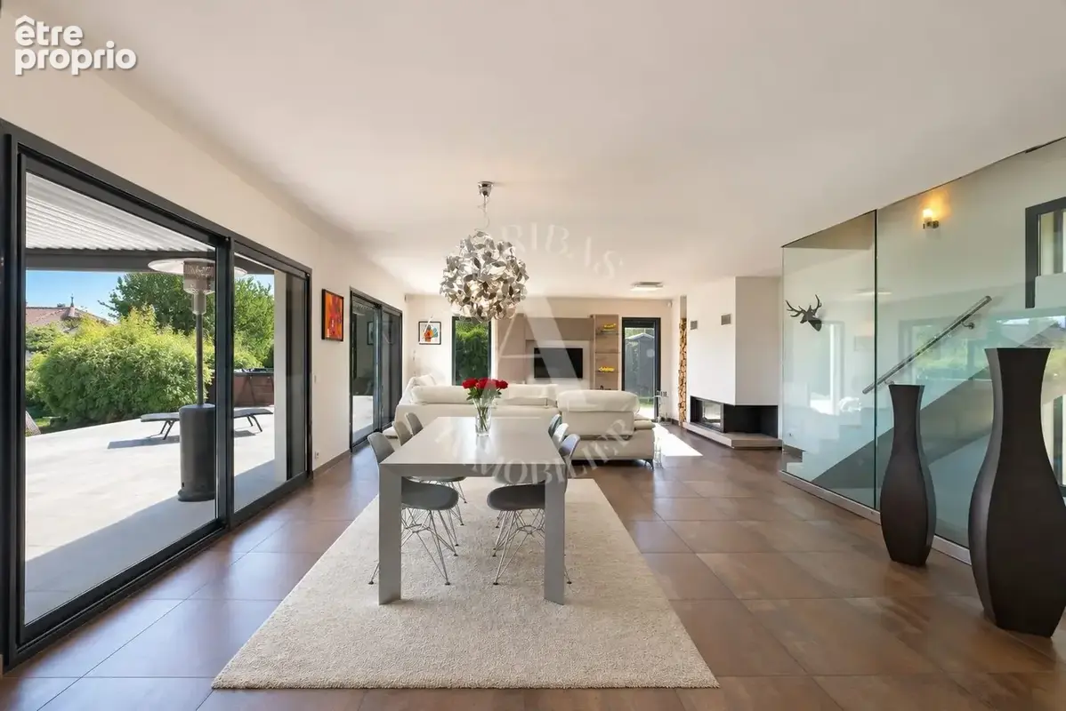 Maison 7 pièces 260 m² à vendre à Prevessin-Moens (01280) - photo 3