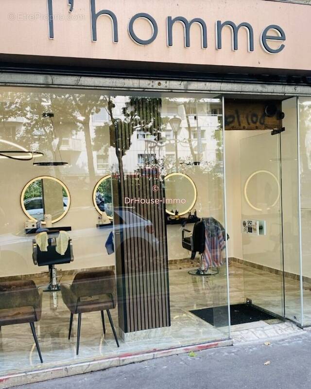 Commerce à PARIS-11E