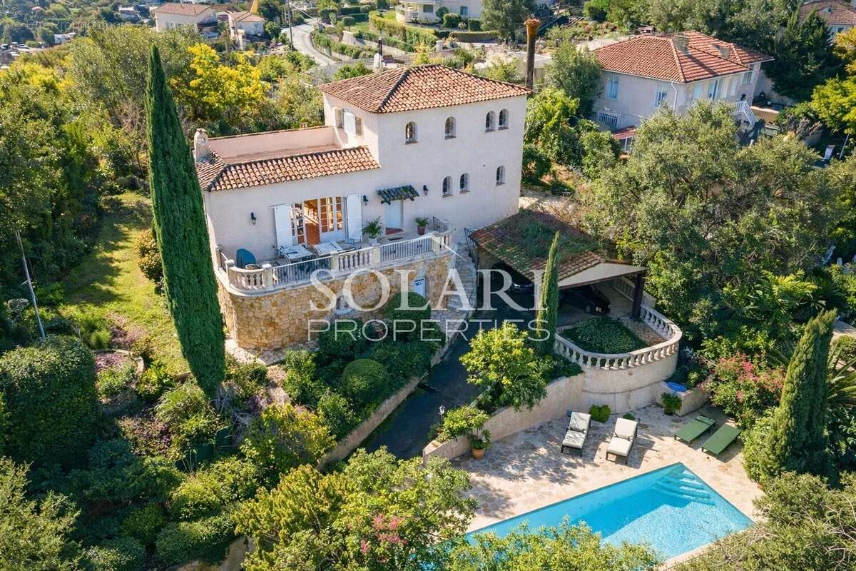 Maison à MANDELIEU-LA-NAPOULE