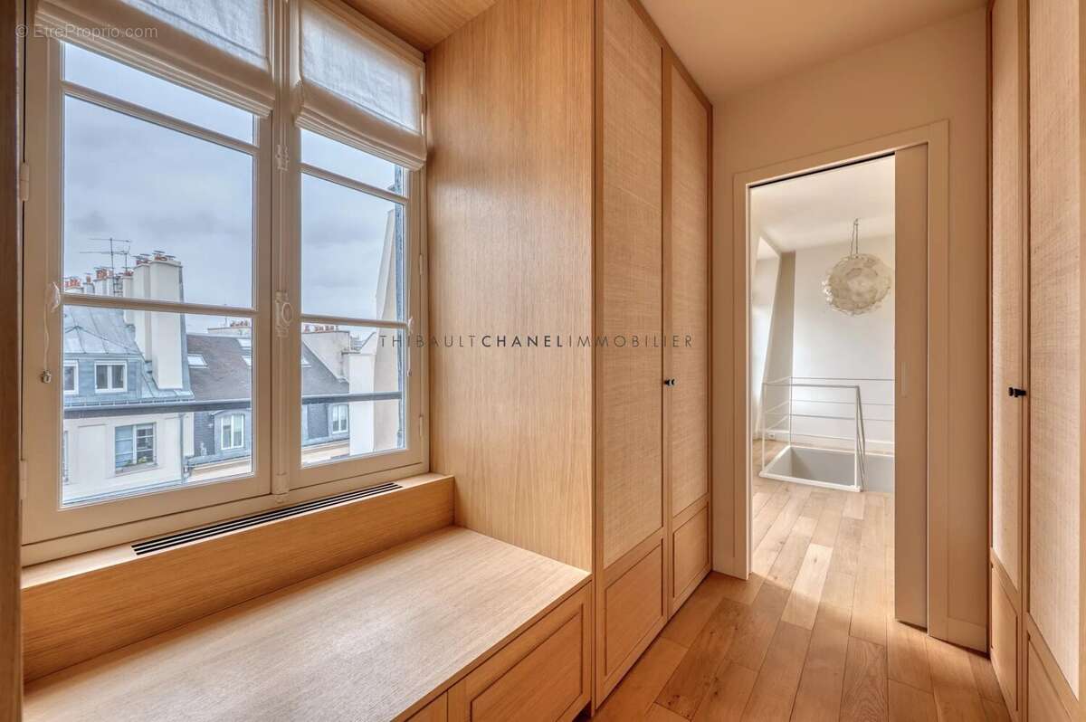 Appartement à PARIS-3E