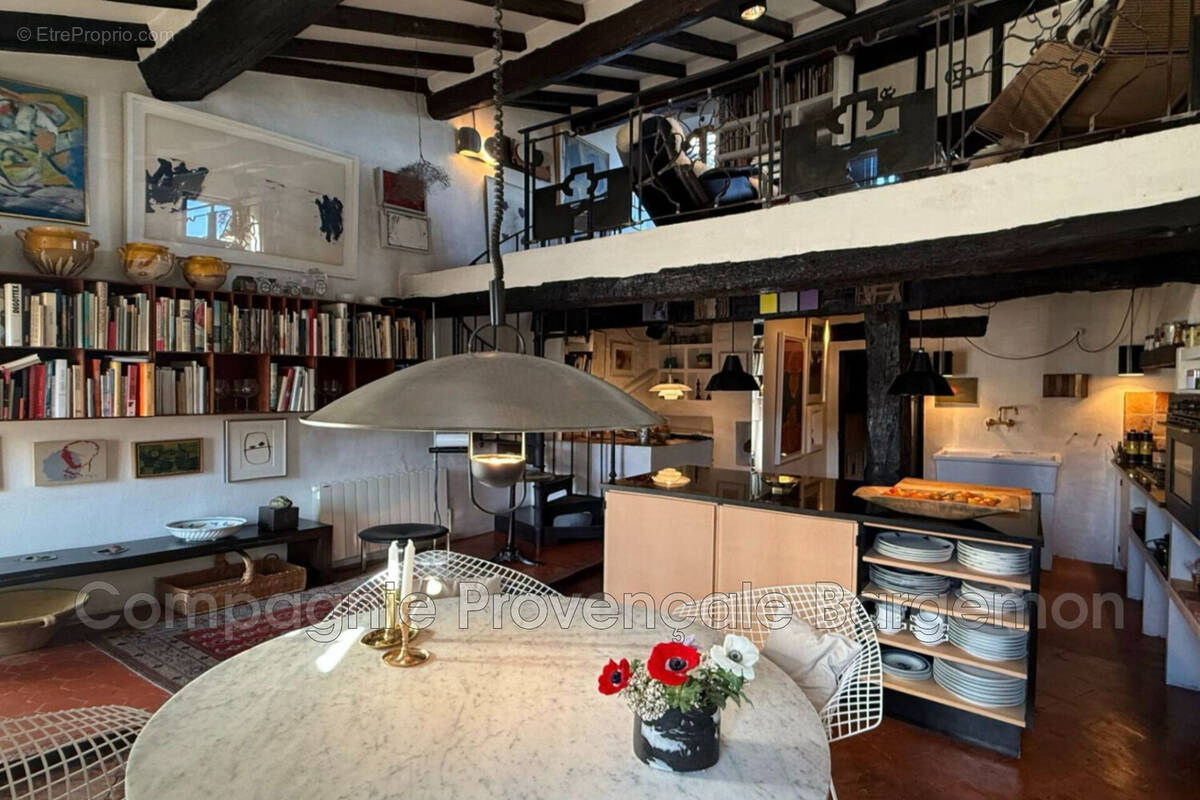 Appartement à BARGEMON