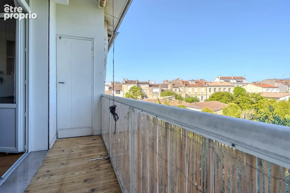 Bordeaux Saint-Seurin - Appartement T4 de 100 m², rénové, avec balcon, cellier et grenier de 13 m² - photo 4