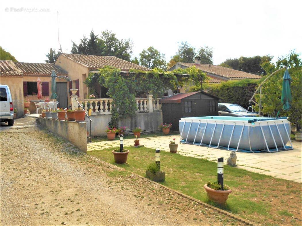 Maison à SAINT-GILLES
