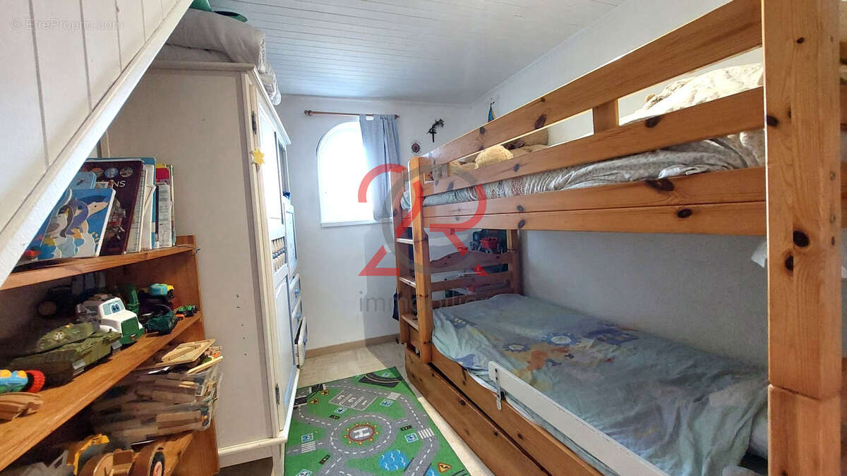 Achat maison en pierre 6 pièces 169 m2, avec jardin et garage - Saint-Thonan - photo 8