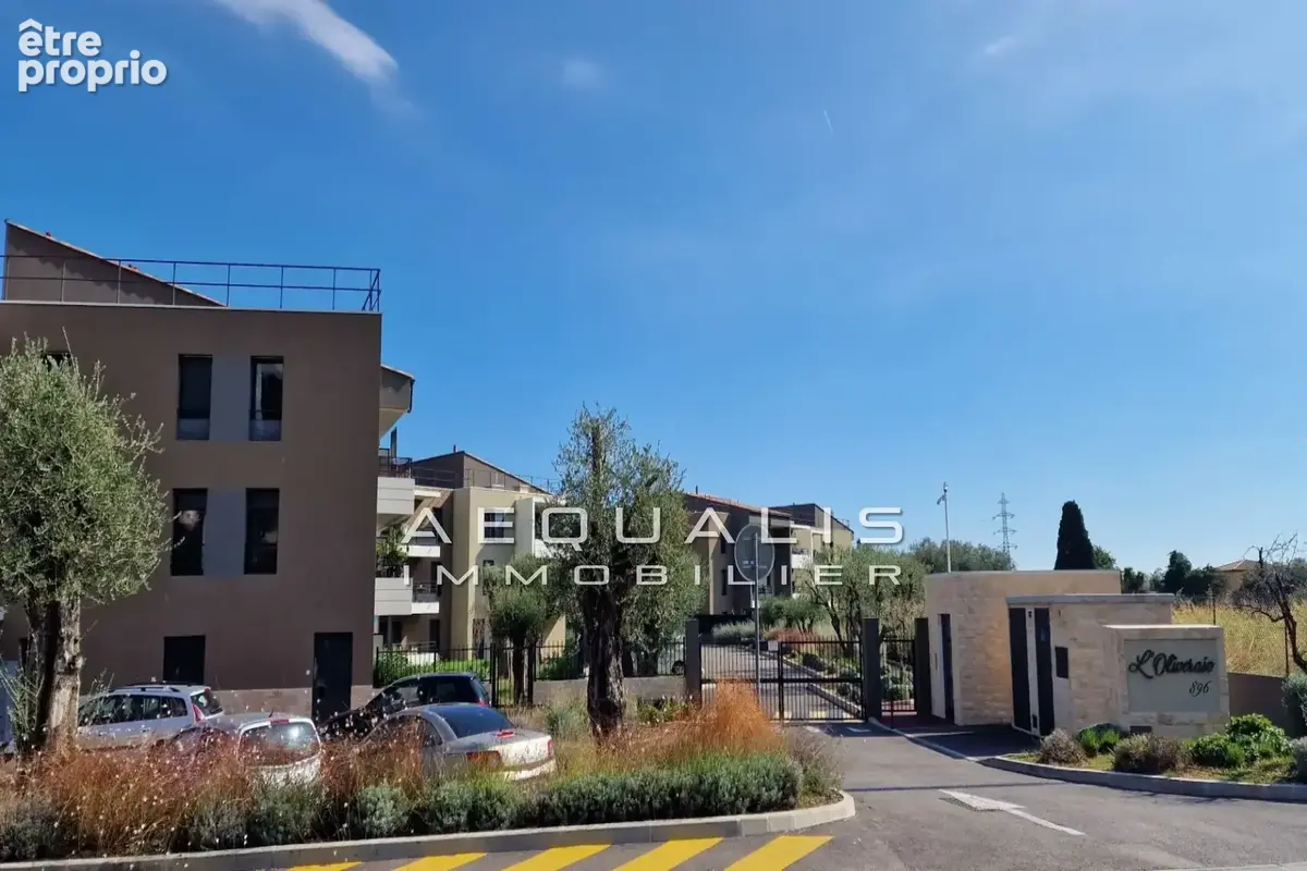 Photo Appartement à Saint-Laurent-Du-Var au prix de 249 000€