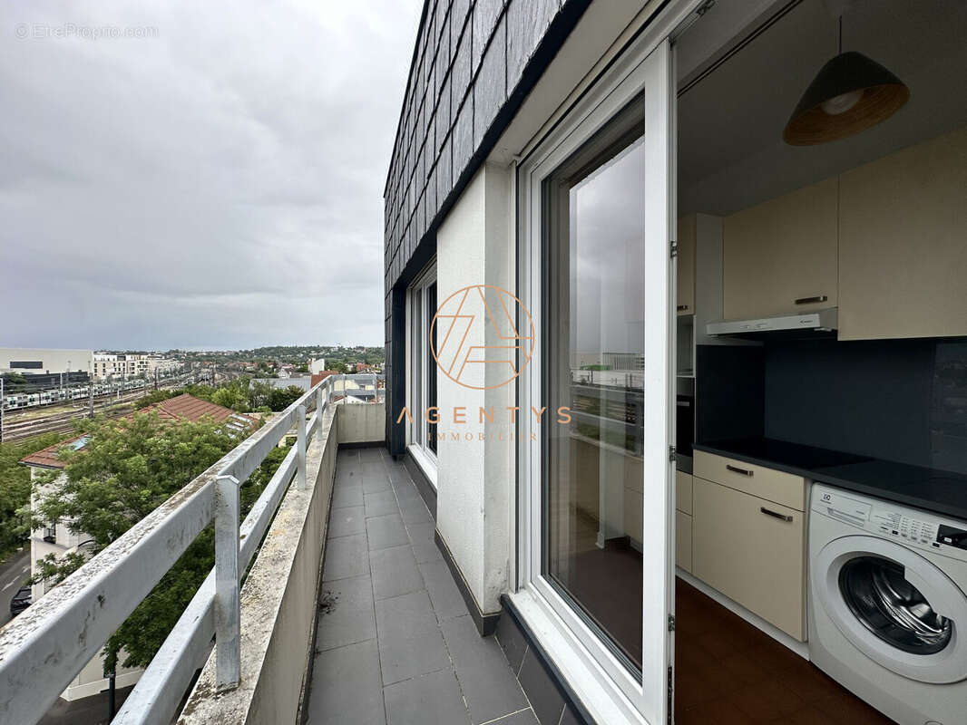 Appartement à SAINT-MAUR-DES-FOSSES