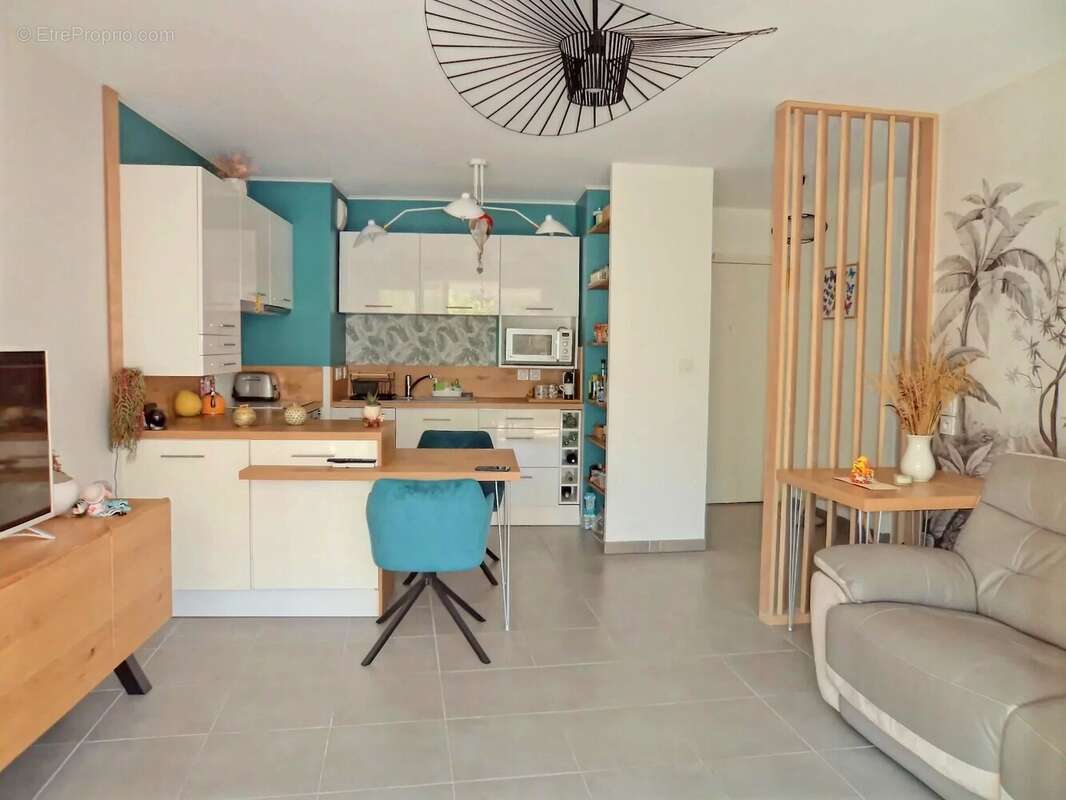 Appartement à LATTES