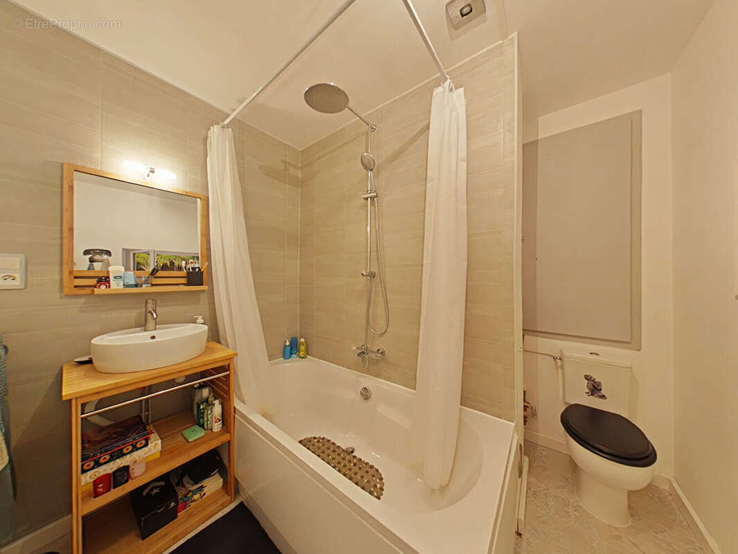 Appartement à FONTENAY-LE-FLEURY