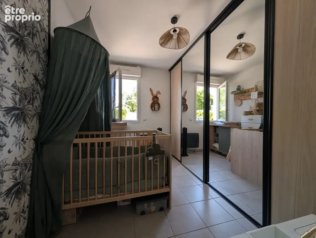 Vente appartement T3 de plain pied, avec jardin et box, à Peyrolles en Provence. - photo 6