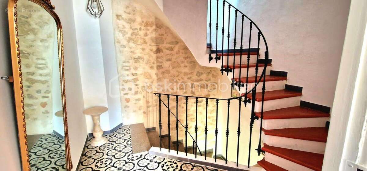 Maison à POILHES