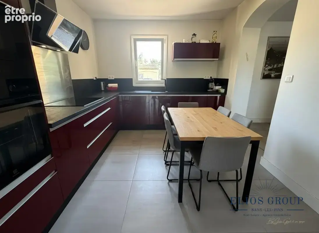 Maison 7 pièces 177 m² à vendre à Nans-Les-Pins (83860) - photo 4