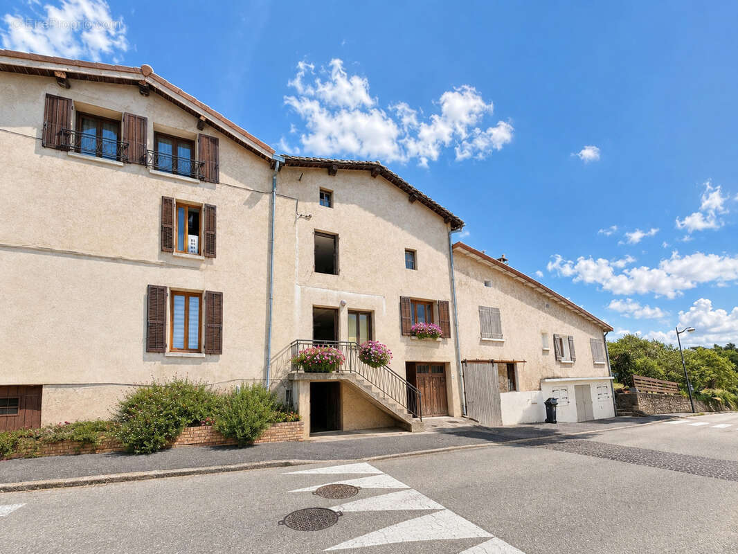 Maison de village avec fort potentiel   Rénovation complète à prévoir   Secteur Saint Michel sur Rhône - photo 10
