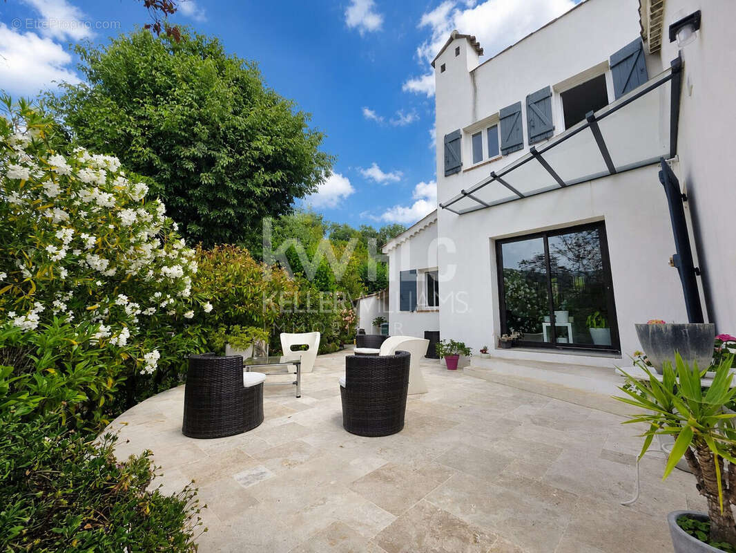 Maison 155 m² à Grasse  - photo 4