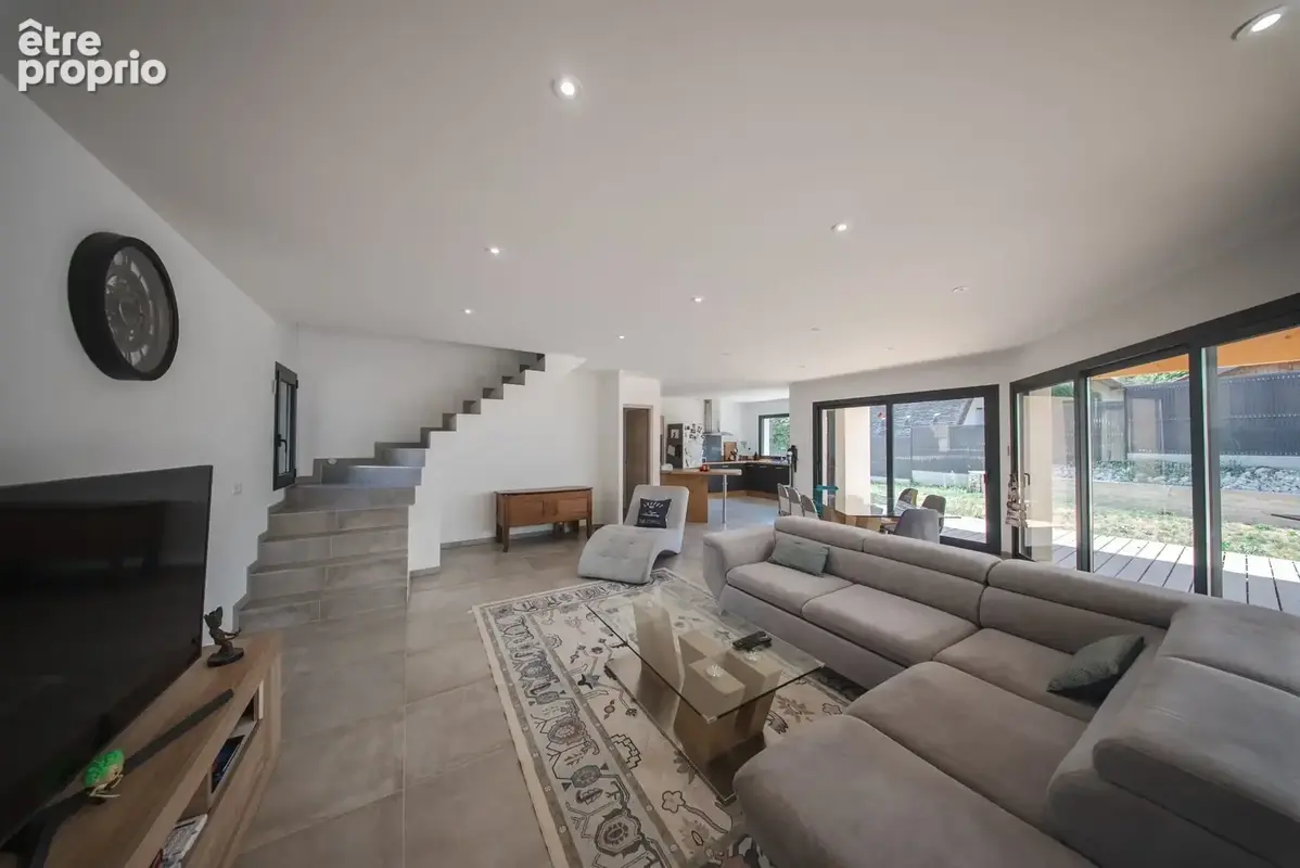 Maison 173 m² à Chanonat  - photo 2