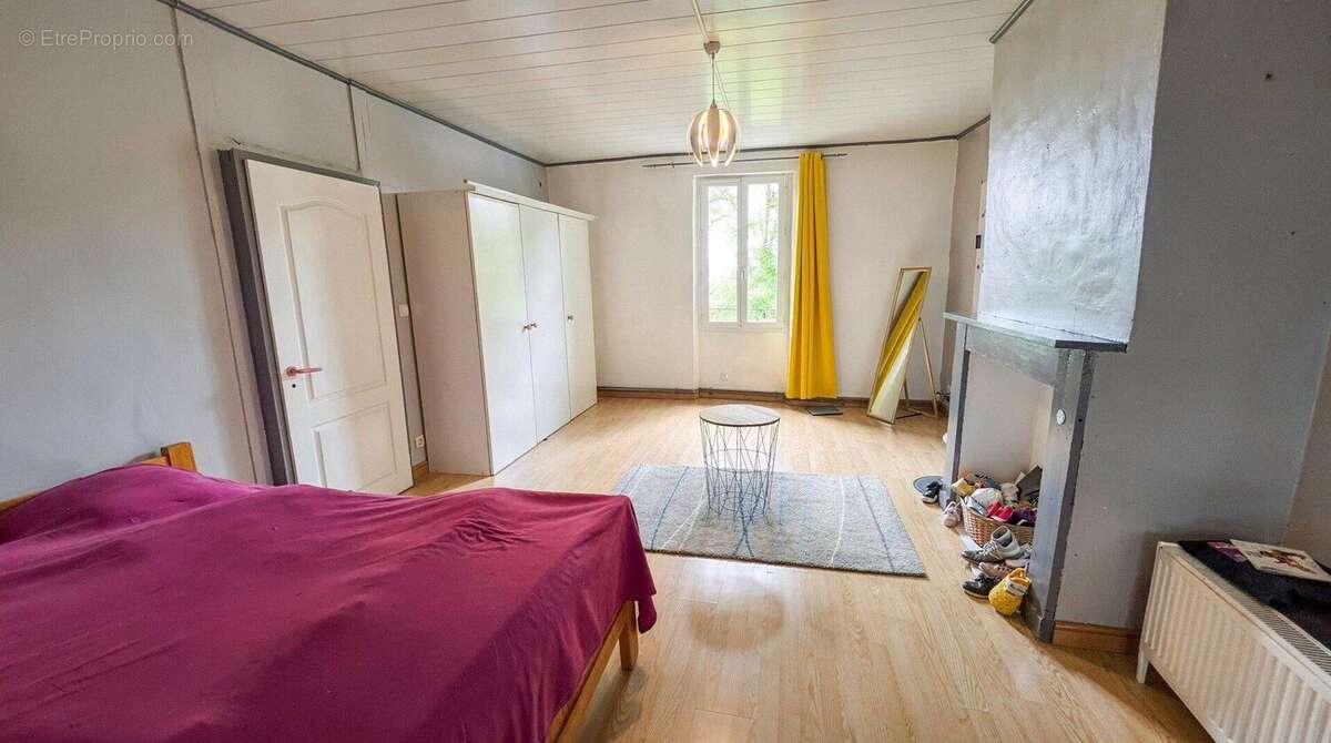 Maison 183 m² à Saint-Jean-De-Thurac  - photo 9