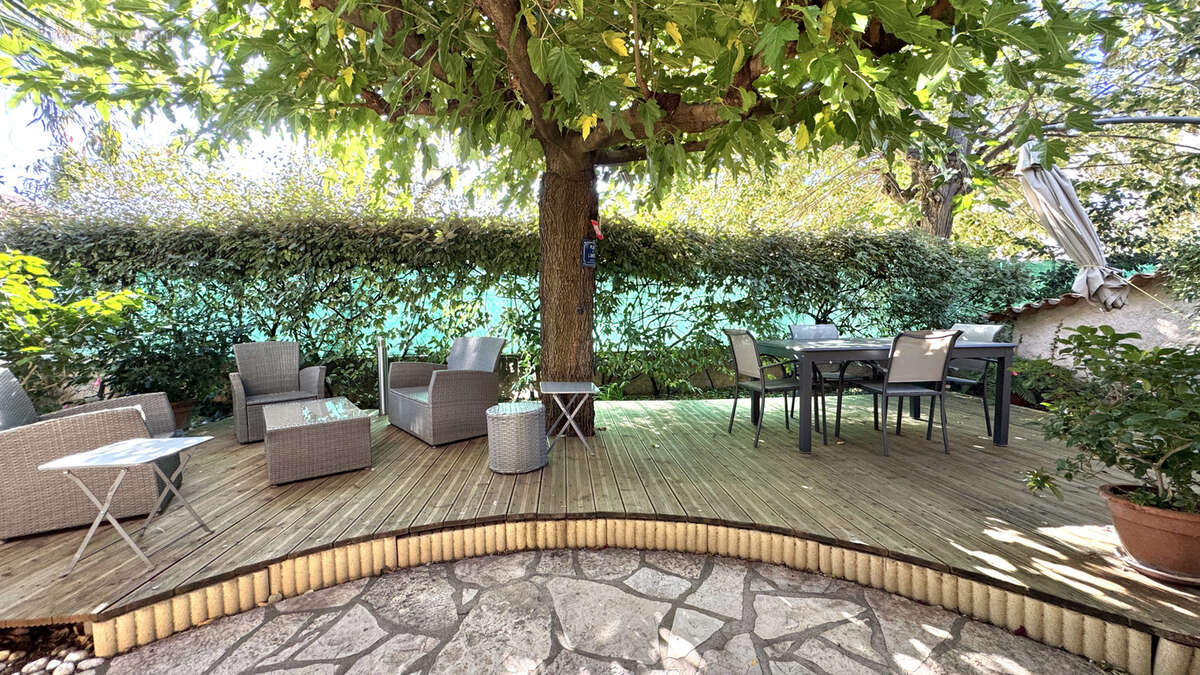 Maison à LA VALETTE-DU-VAR