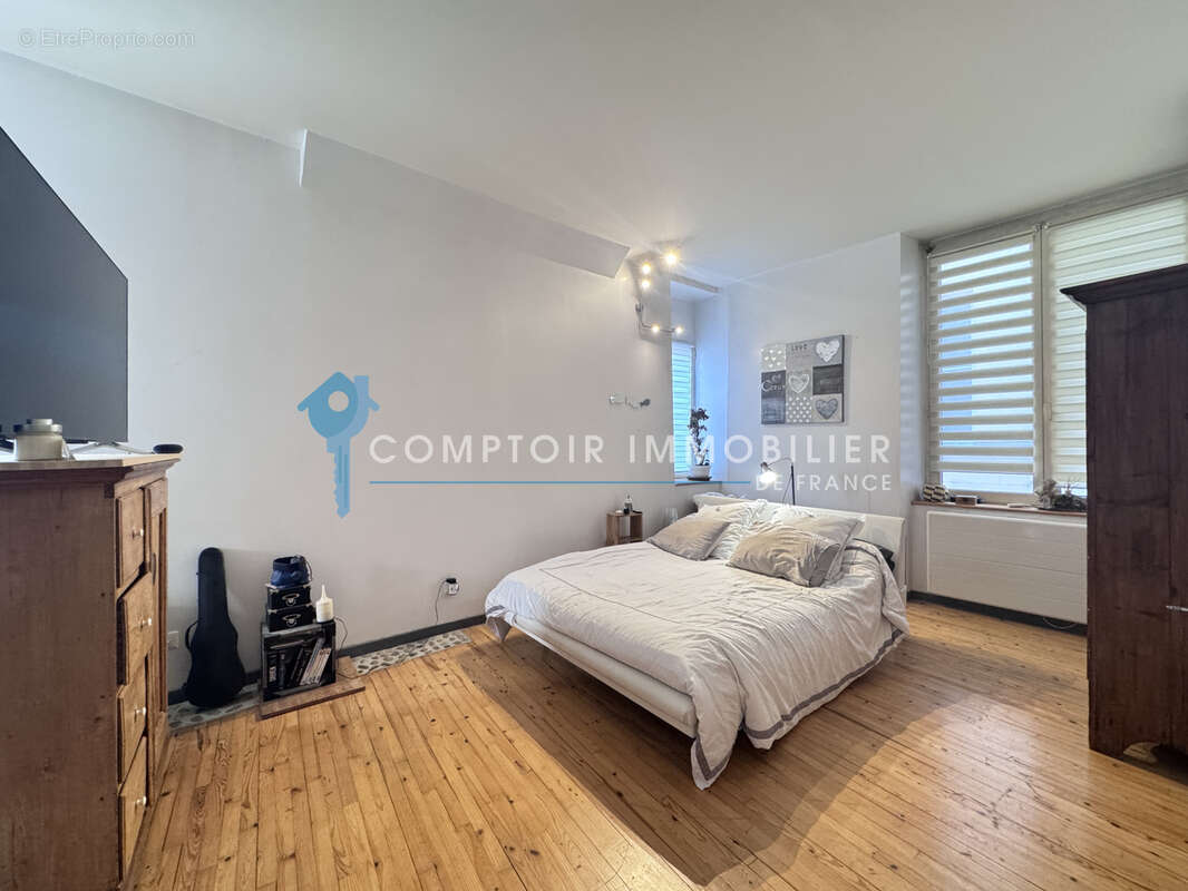 À vendre à Romans centre - Maison de ville T5 200m2 - photo 10