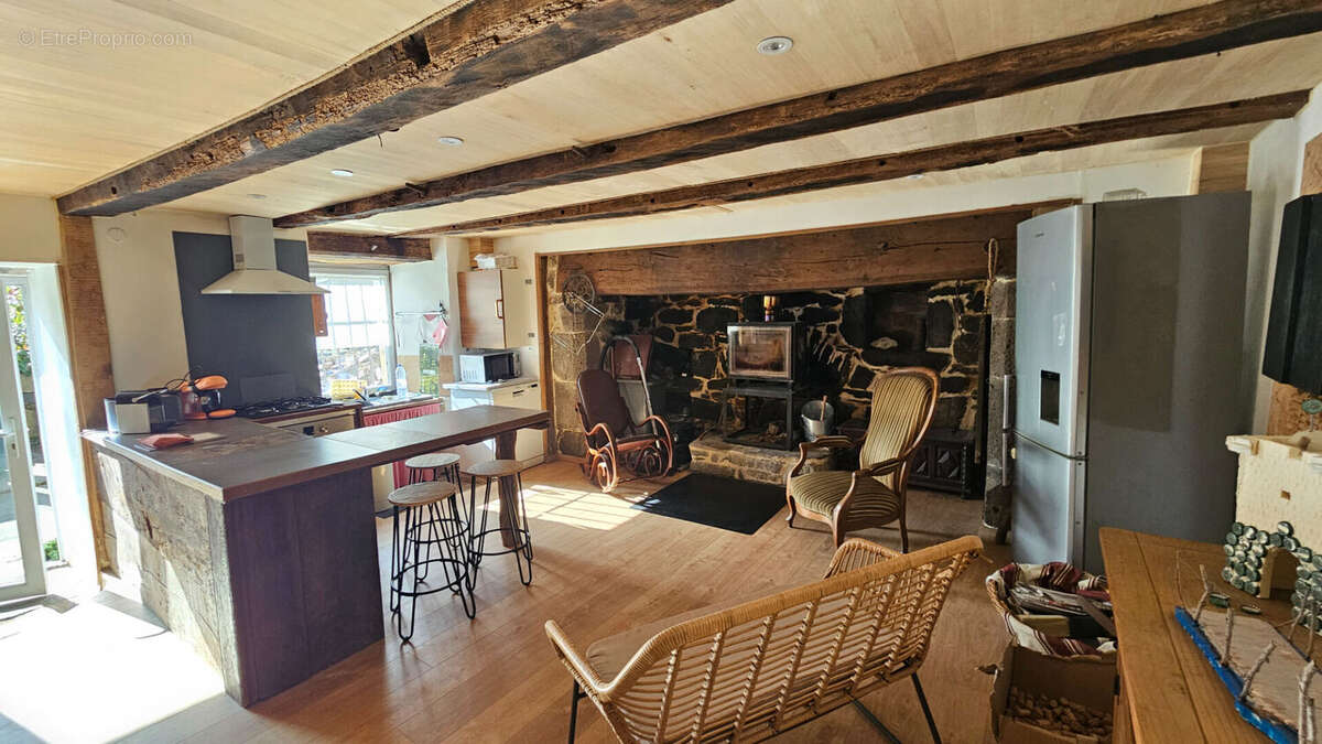 Maison à PRADES-D'AUBRAC