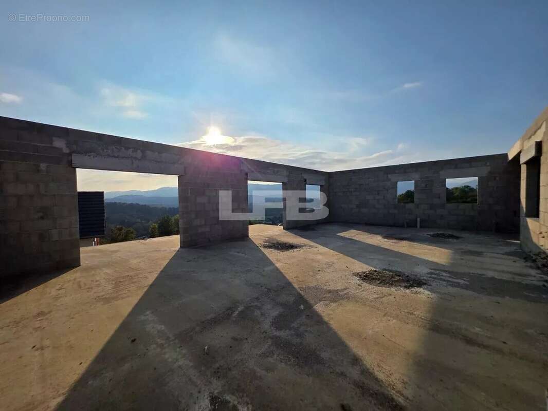 Appartement à HAUTEVILLE-SUR-FIER