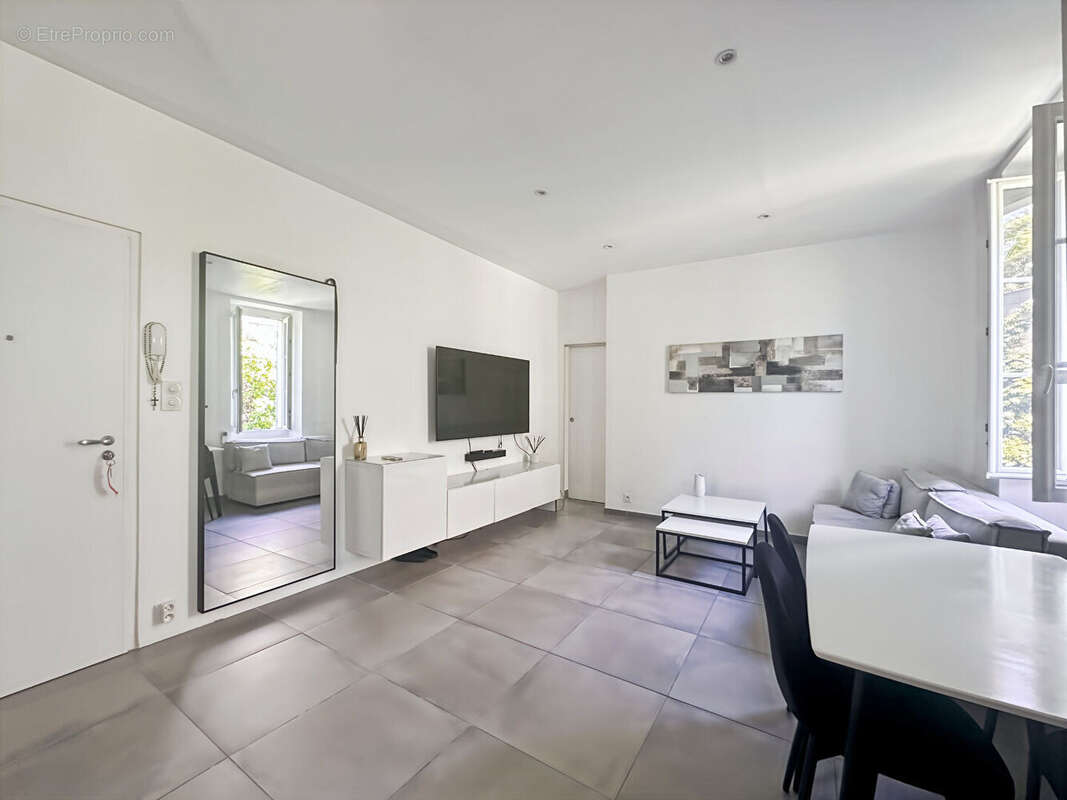 Appartement à CARRY-LE-ROUET