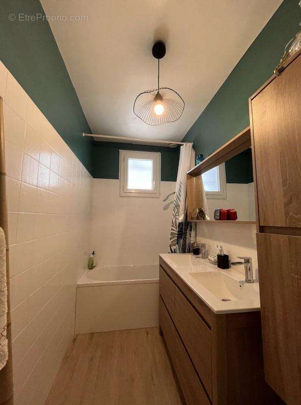 Maison à SAINTE-HELENE