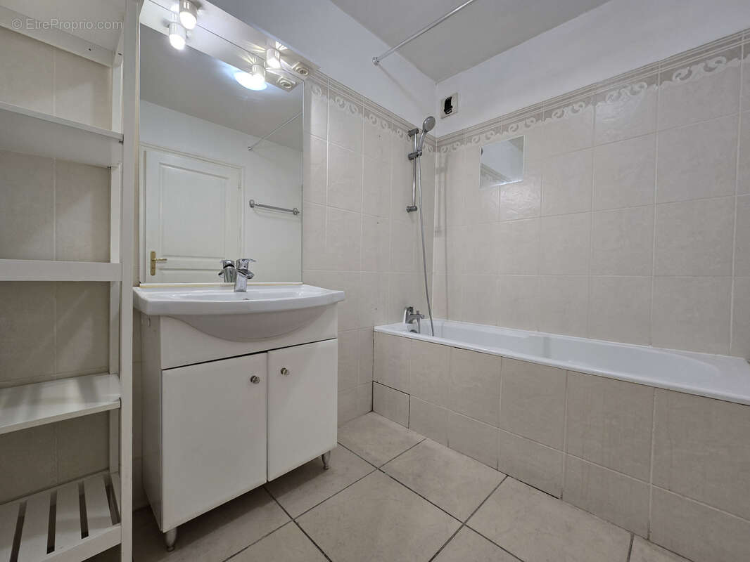 Appartement à LE PONTET