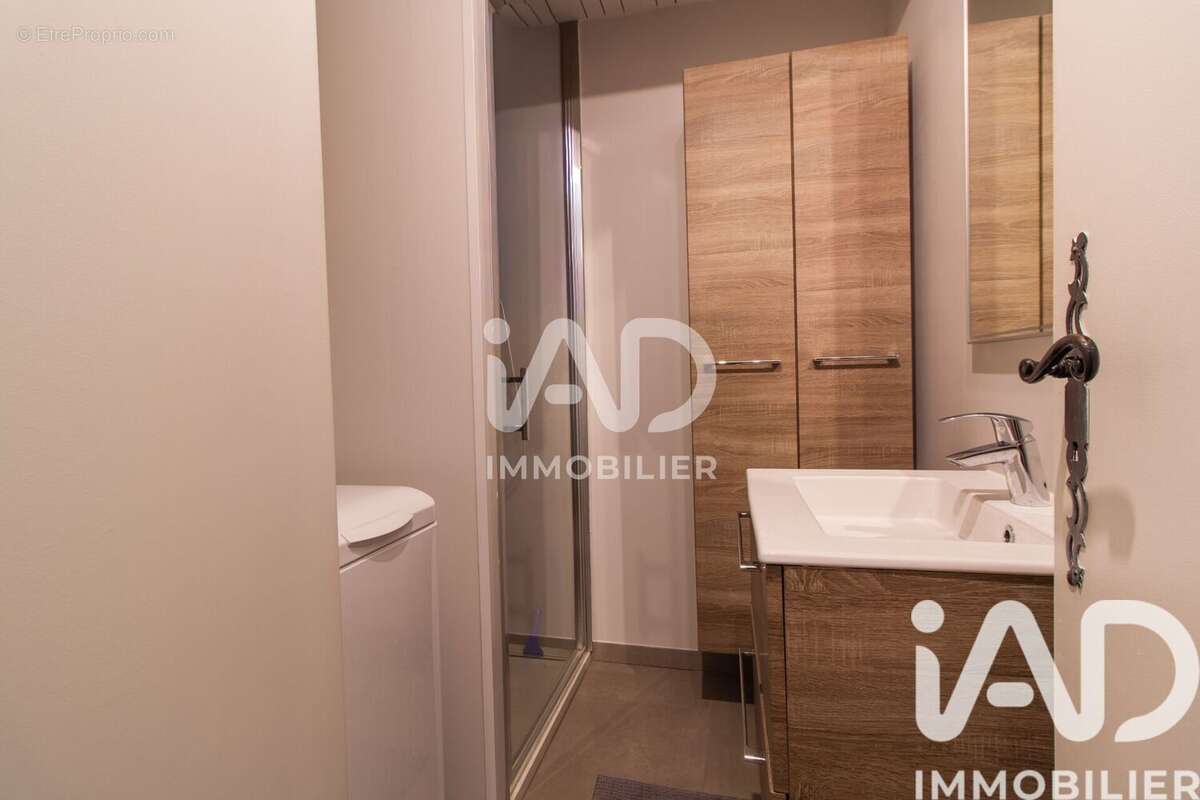 Photo 8 - Appartement à ROQUEBRUNE-SUR-ARGENS