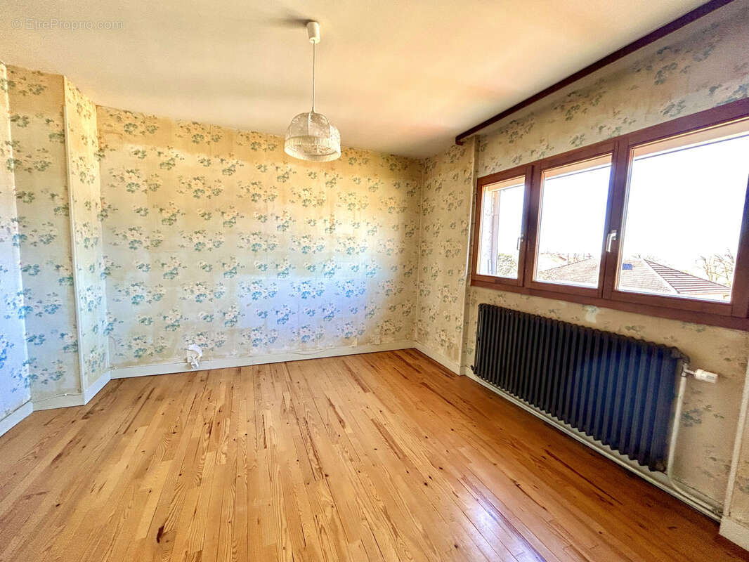 Maison à GIRONCOURT-SUR-VRAINE