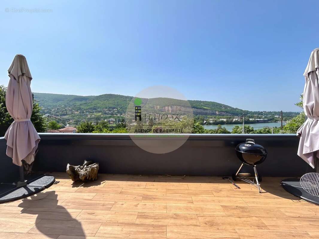 Maison à ROCHETAILLEE-SUR-SAONE