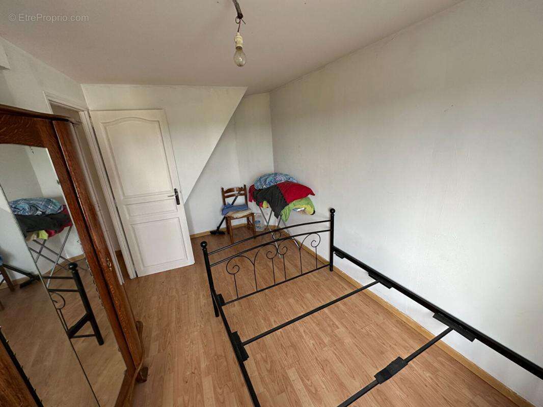 Maison à ETREAUPONT