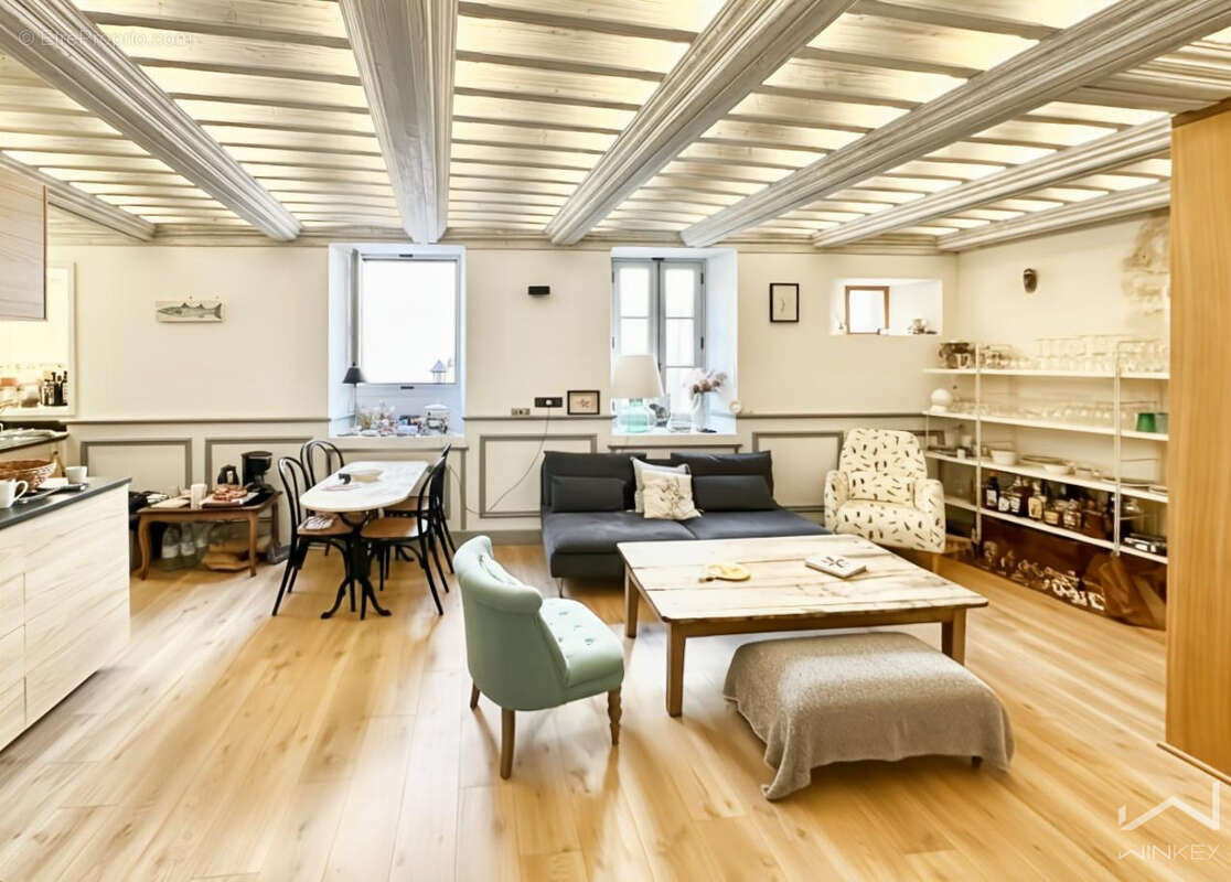 Appartement à SAINT-PAUL-TROIS-CHATEAUX