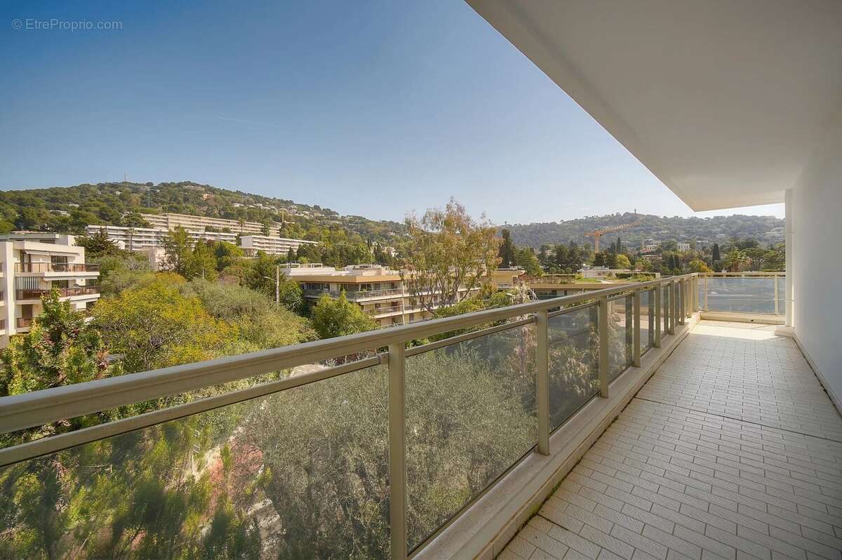 Dernier étage - Cannes - Vue mer - photo 7