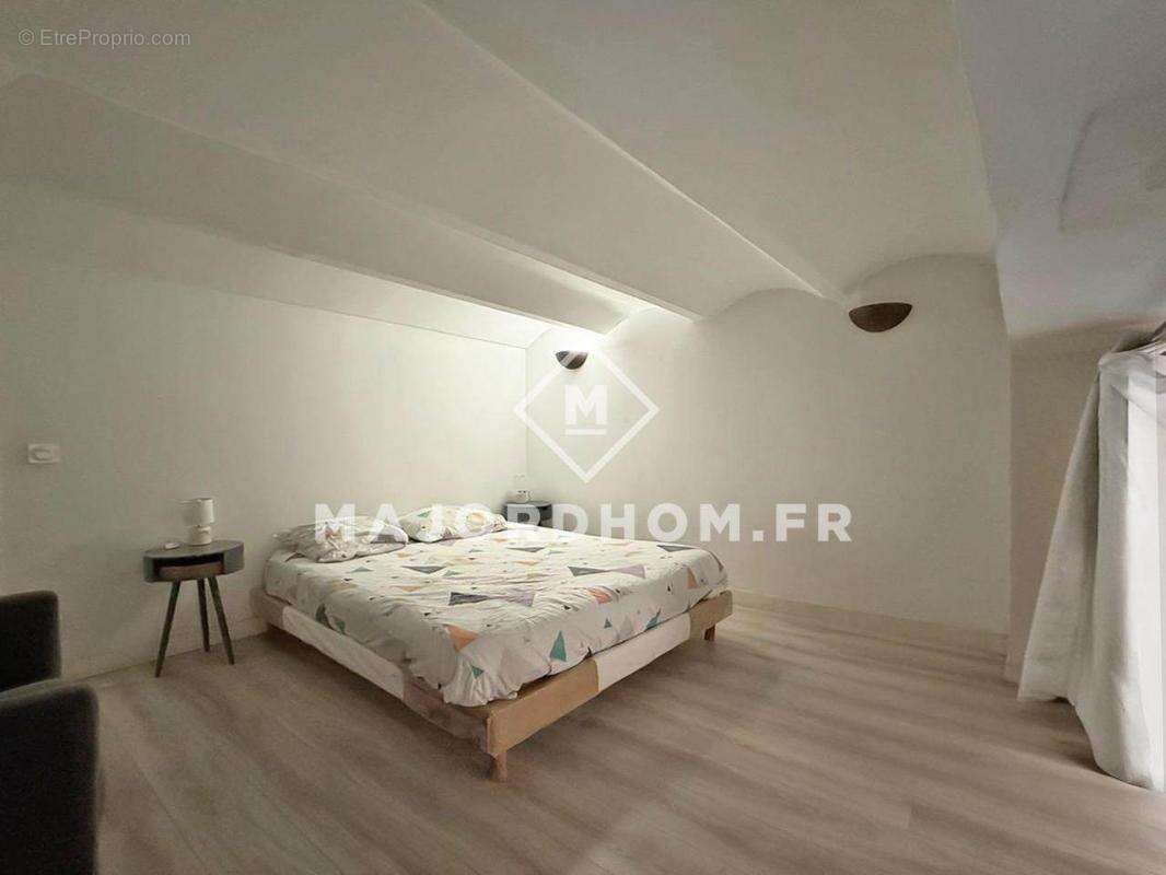 Appartement à MARSEILLE-2E
