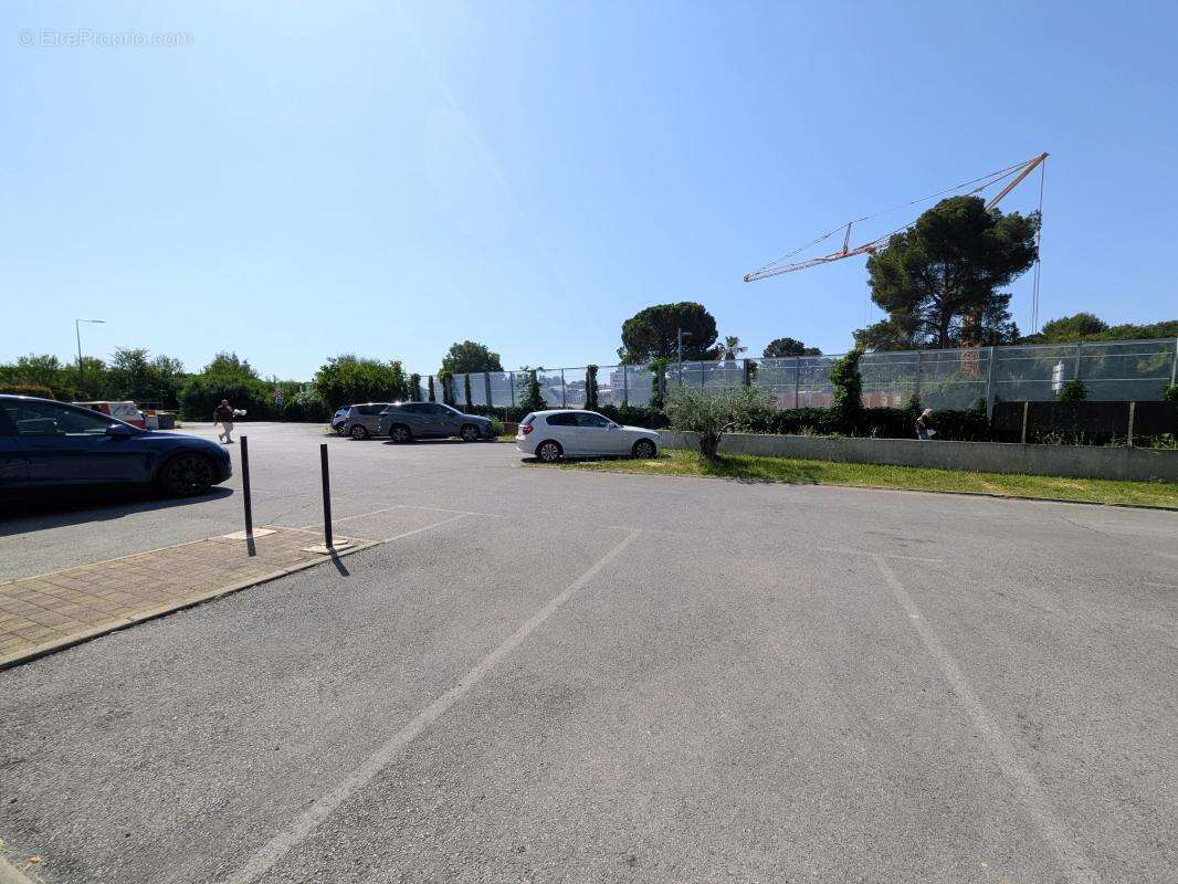 Commerce à CLAPIERS