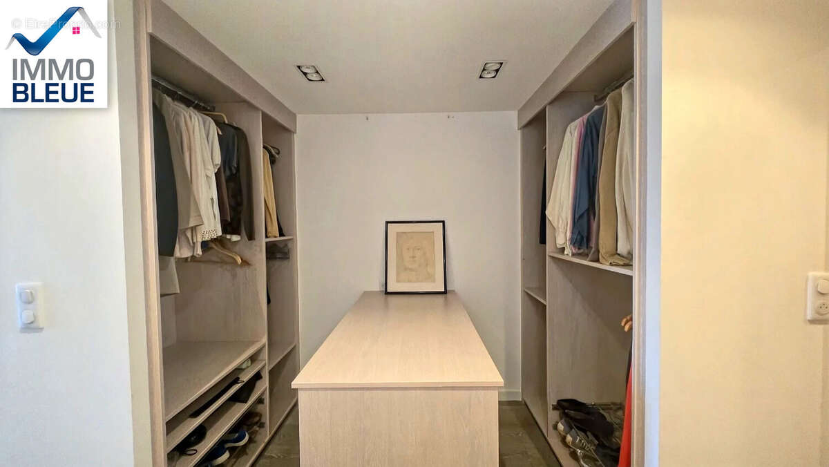 Appartement à CARRY-LE-ROUET