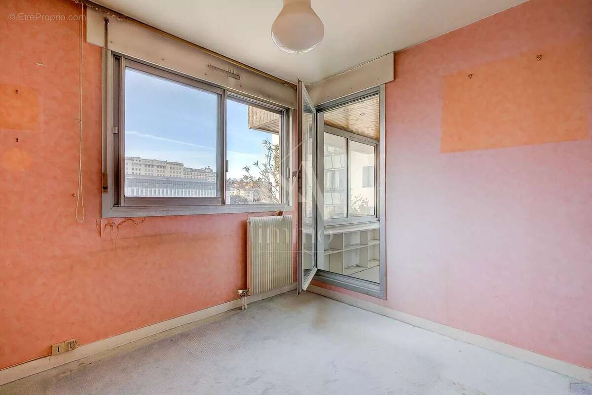 Appartement à SURESNES