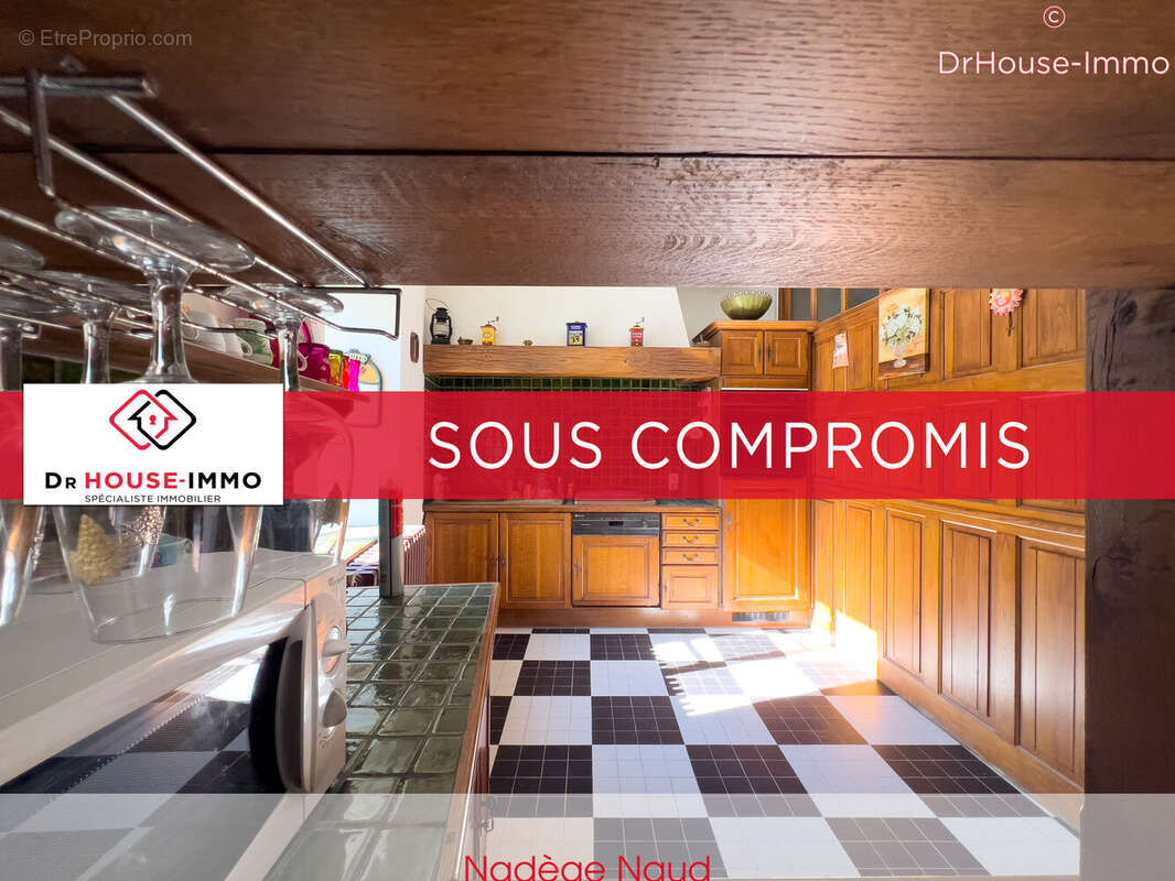 Maison à MONTCLAR-SUR-GERVANNE