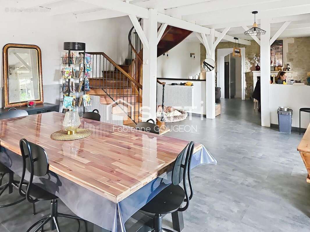 Photo 2 - Maison à BALZAC