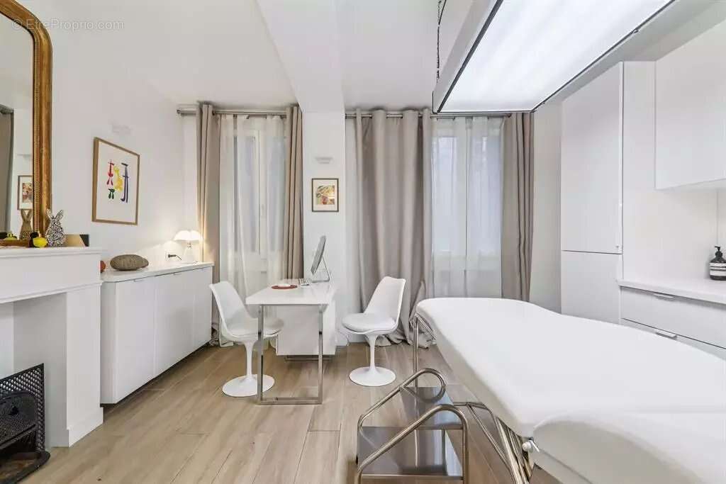 Appartement à PARIS-9E