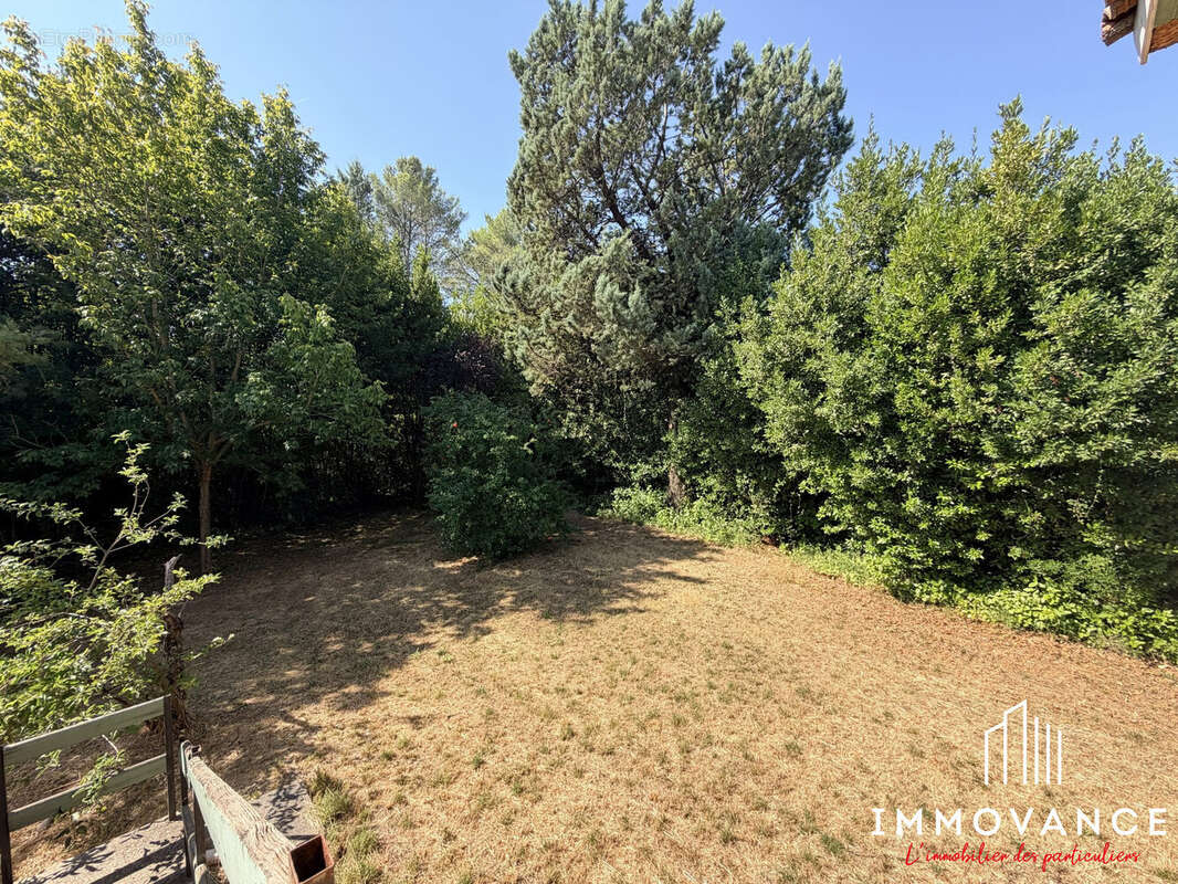 Maison 132 m² à Saint-Drezery  - photo 4