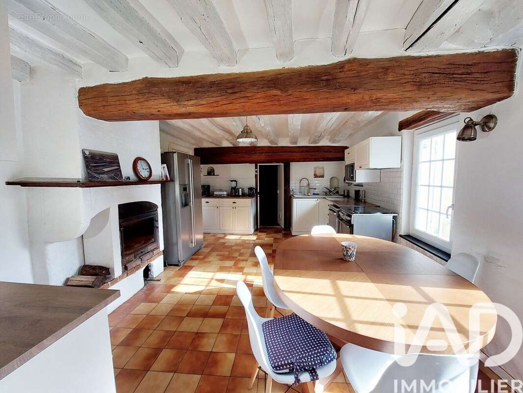 Photo 2 - Maison à VILLECHETIVE