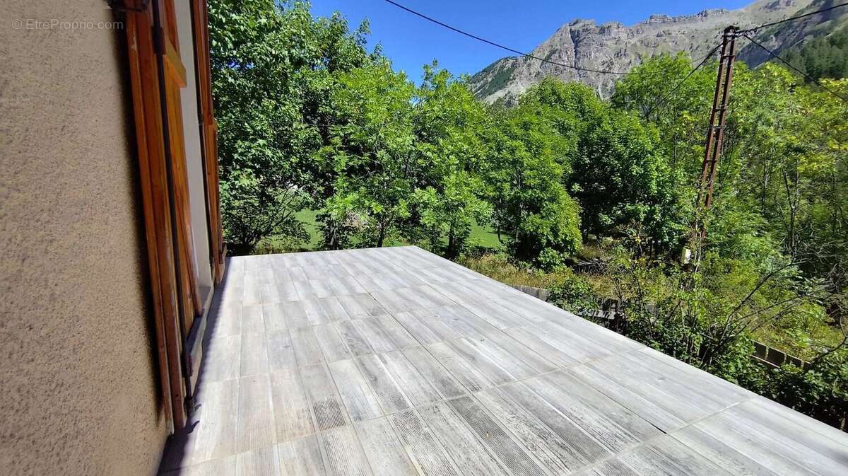 Maison 5 pièces  98 m² - garage - photo 13