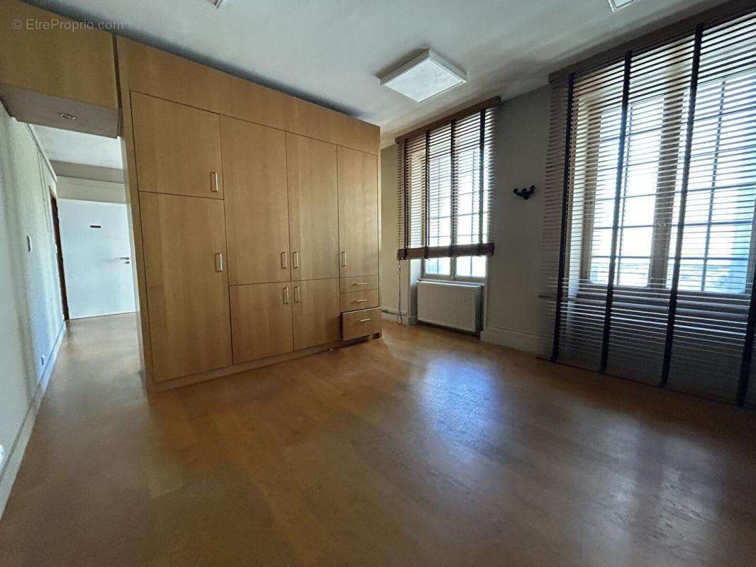 Appartement Clermont Ferrand 8 pièces 305 m2 - photo 12