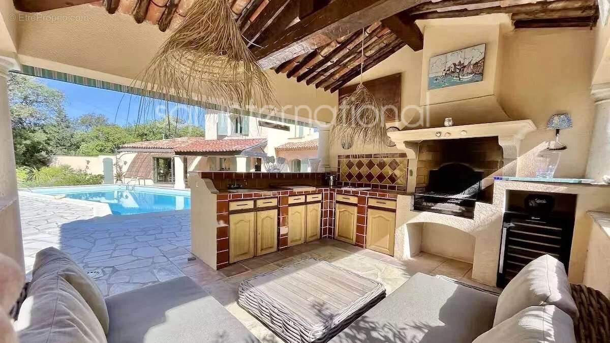 Maison à LA CROIX-VALMER