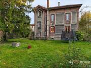 Appartement à LE CHAMBON-FEUGEROLLES