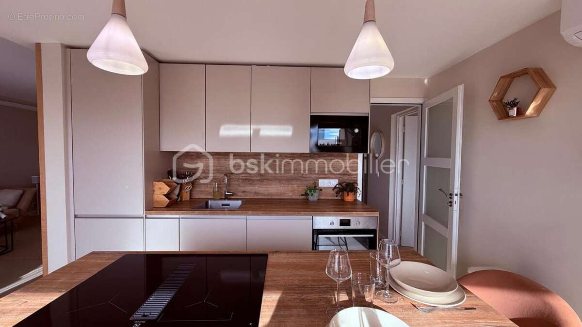 Saint Laurent du Var - Magnifique appartement 4 pièces de 76 m2 rénové - photo 6