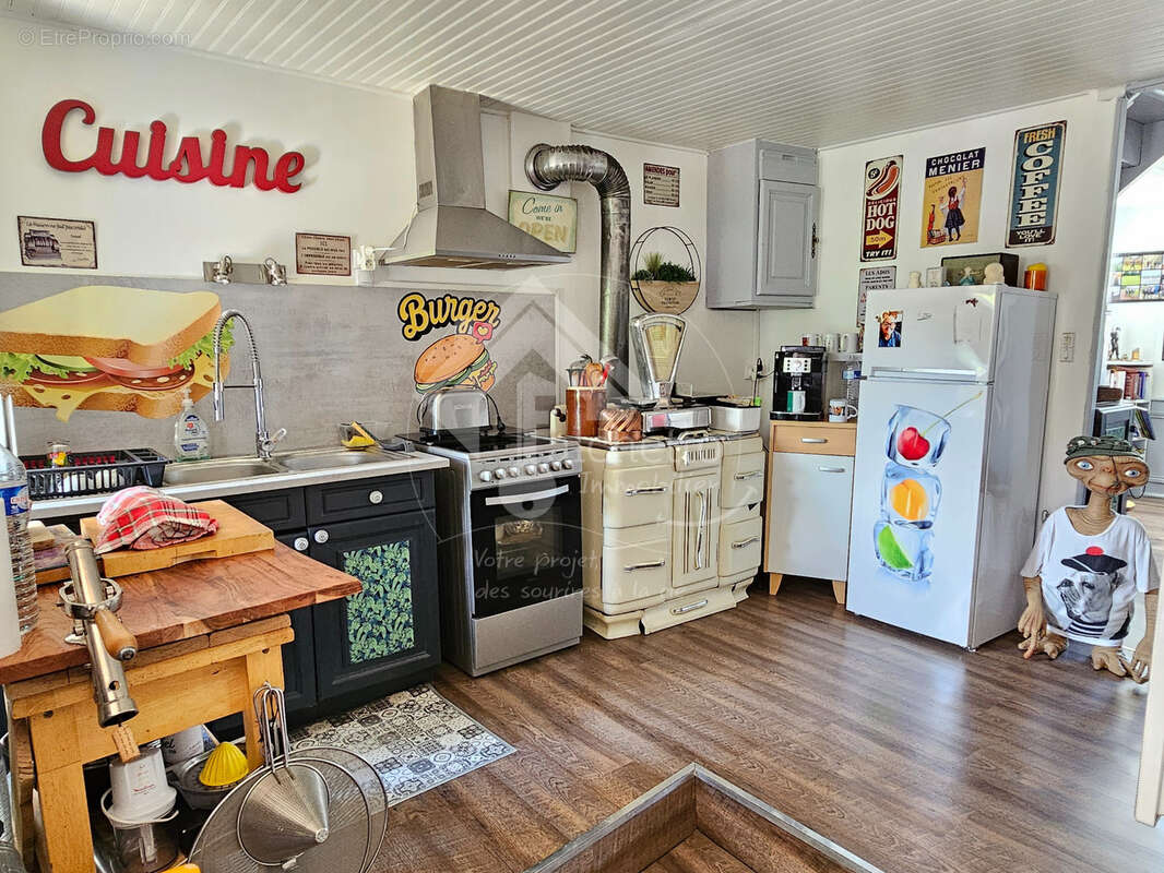 Maison à LAPRUGNE